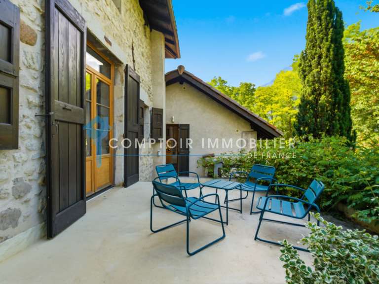 Maison Bernin - 4 chambres - 251m²