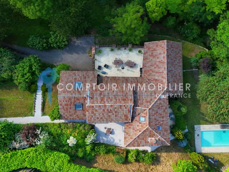 Maison Bernin - 4 chambres - 251m²