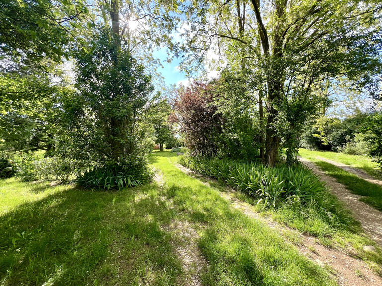 Maison Bésayes - 4 chambres - 181m²