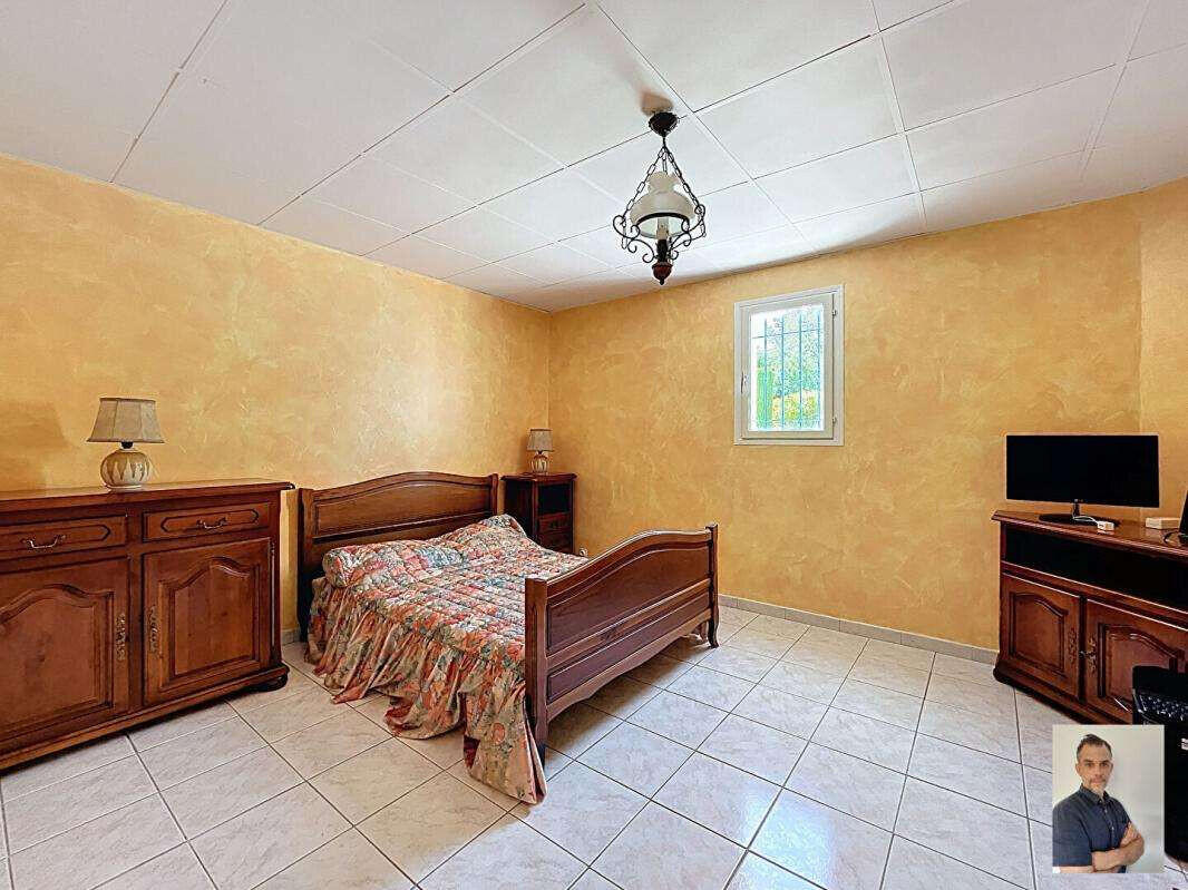 House Besse-sur-Issole