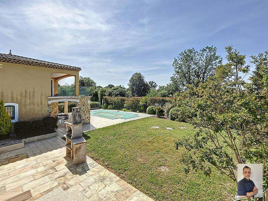 House Besse-sur-Issole