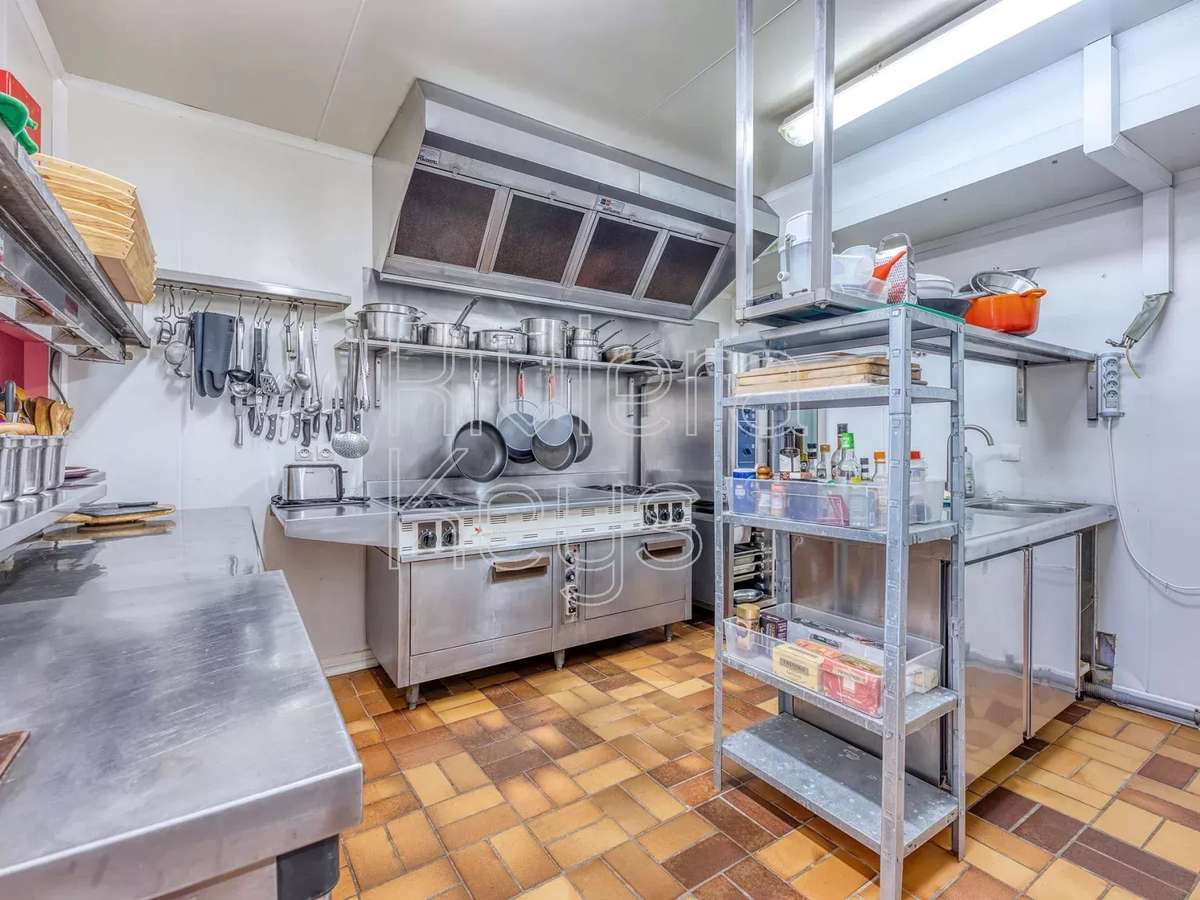 House Besse-sur-Issole