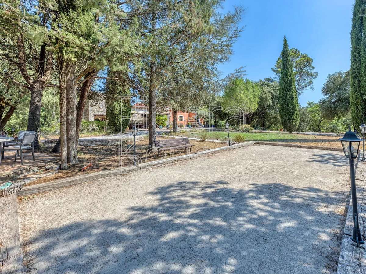 House Besse-sur-Issole