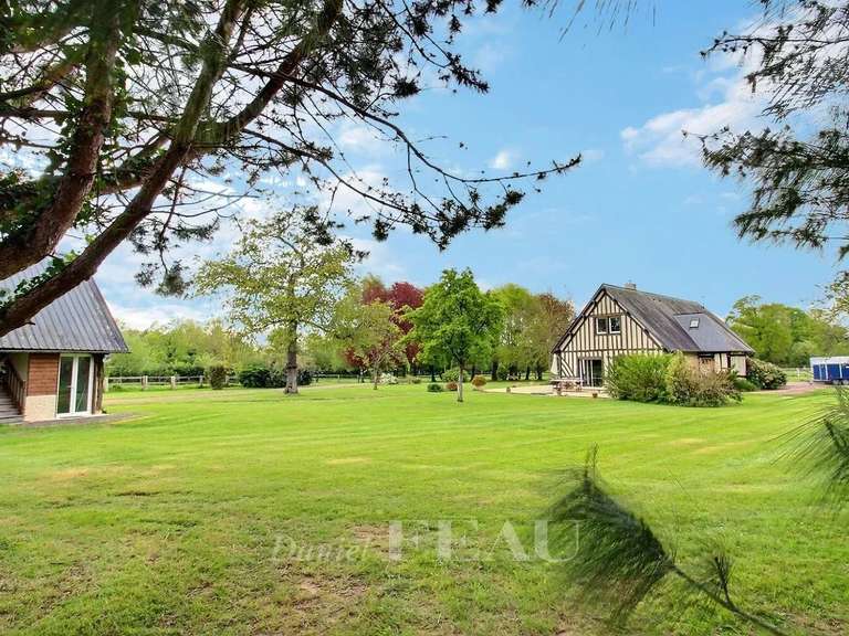 Maison Beuzeville - 5 chambres - 200m²