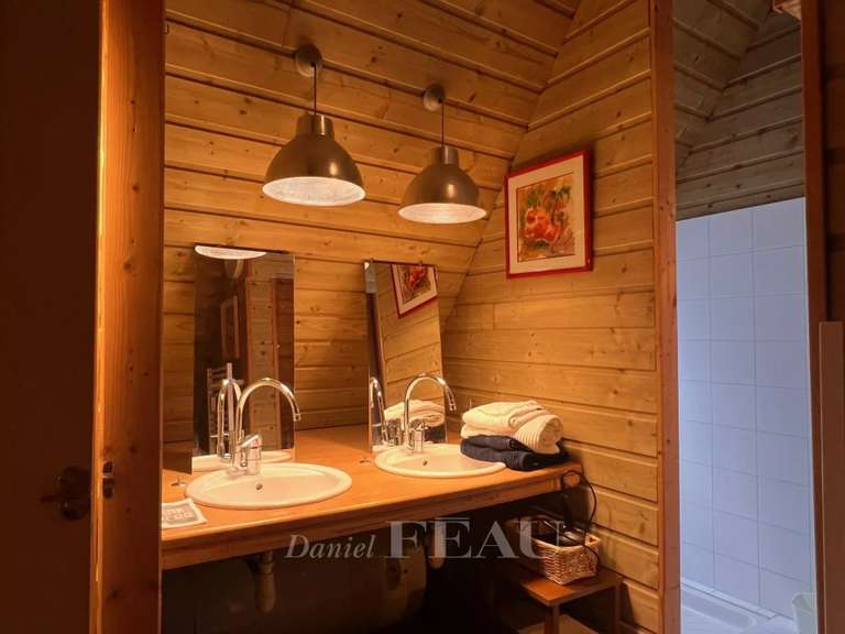 Maison Beuzeville - 5 chambres - 200m²