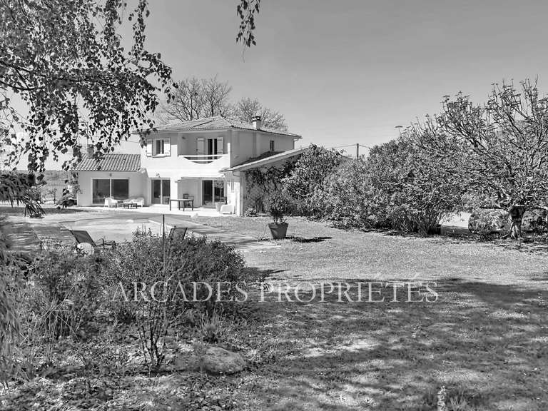 Maison Beychac-et-Caillau - 5 chambres - 172m²