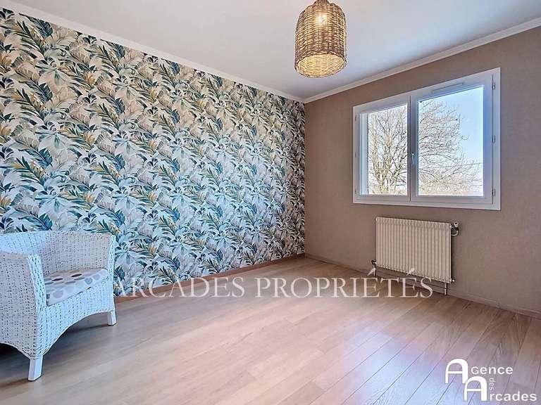 Maison Beychac-et-Caillau - 5 chambres - 172m²