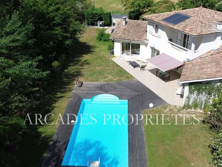 House Beychac-et-Caillau - 5 bedrooms - 172m²