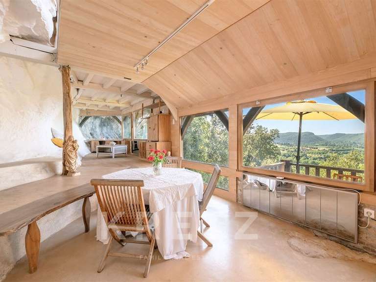 Maison Beynac-et-Cazenac - 3 chambres - 125m²