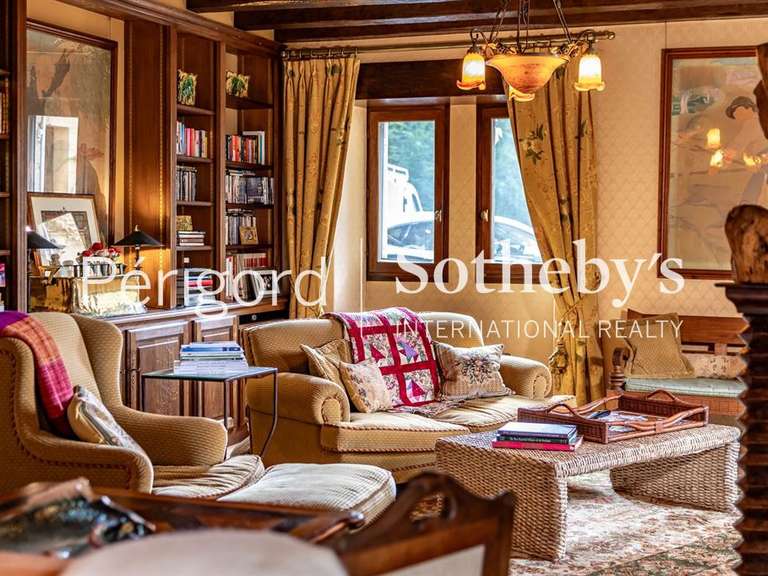 Maison Beynac-et-Cazenac - 5 chambres - 365m²