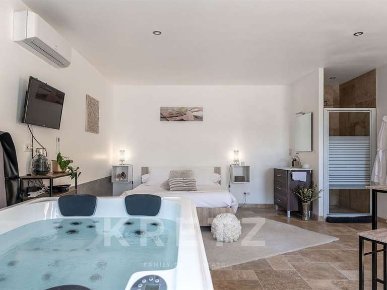 Maison Beynac-et-Cazenac - 10 chambres - 600m²