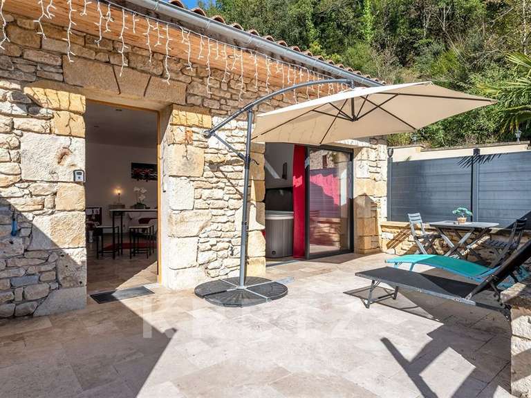 Maison Beynac-et-Cazenac - 10 chambres - 600m²