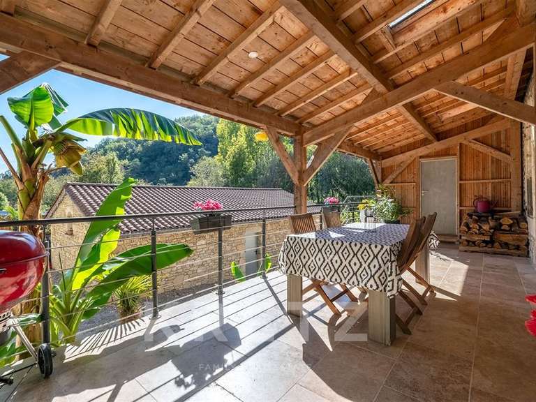 Maison Beynac-et-Cazenac - 10 chambres - 600m²