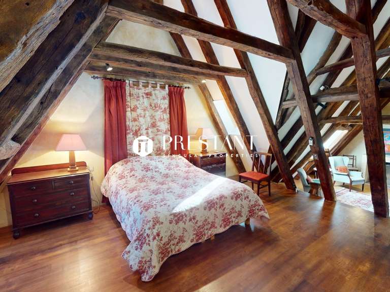 Maison Beynac-et-Cazenac - 5 chambres - 223m²