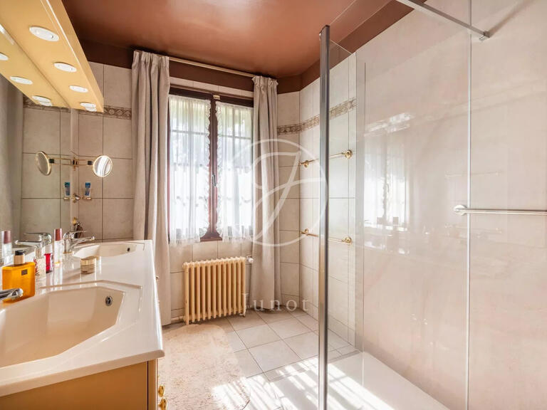 Maison Beynes - 7 chambres - 400m²