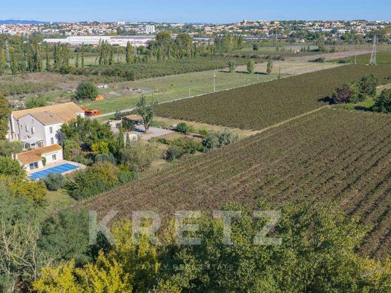 Domaine viticole Béziers - 9 chambres - 390m²