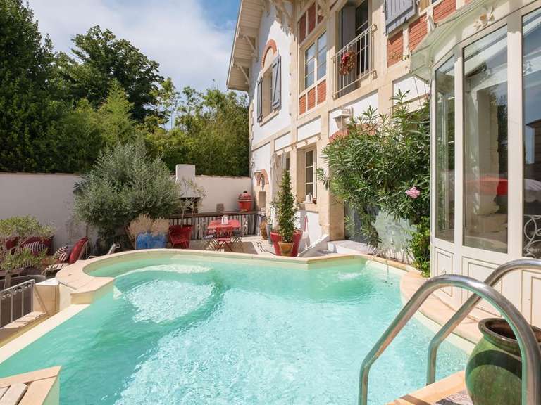 Maison Béziers - 8 chambres - 350m²