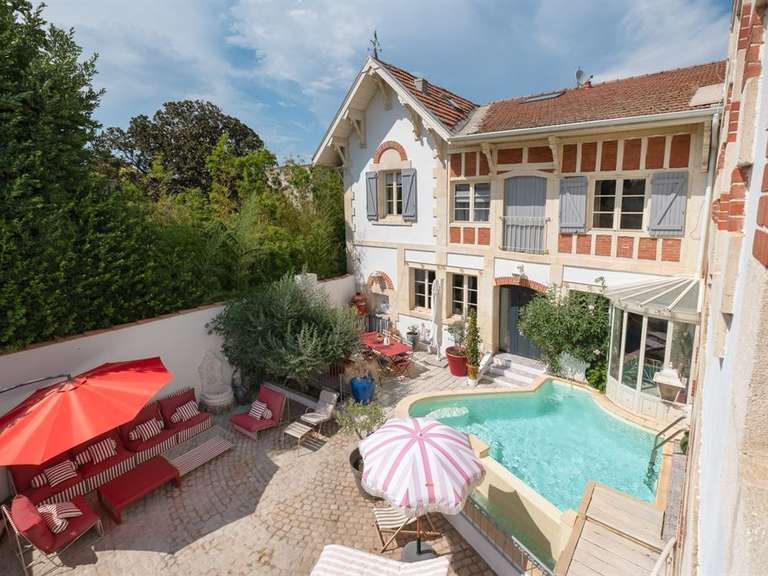 Maison Béziers - 8 chambres - 350m²