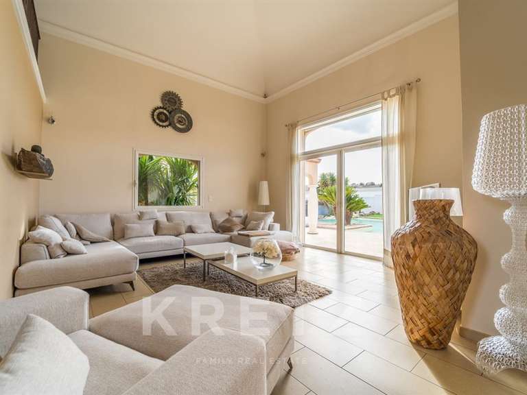 House Béziers - 3 bedrooms - 241m²