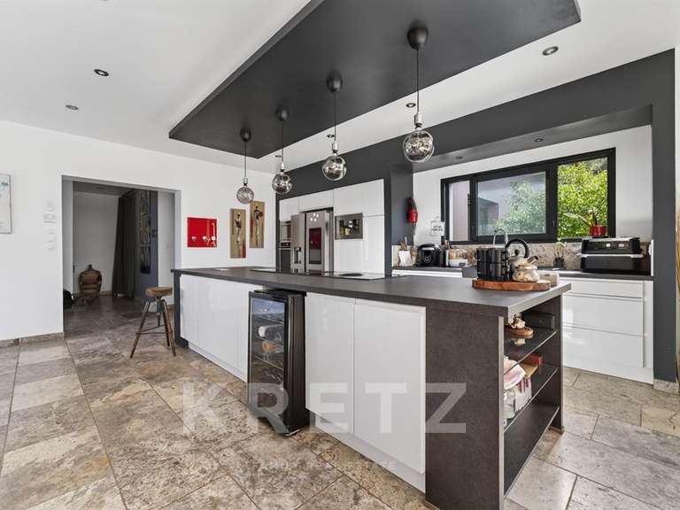 House Béziers - 8 bedrooms - 370m²