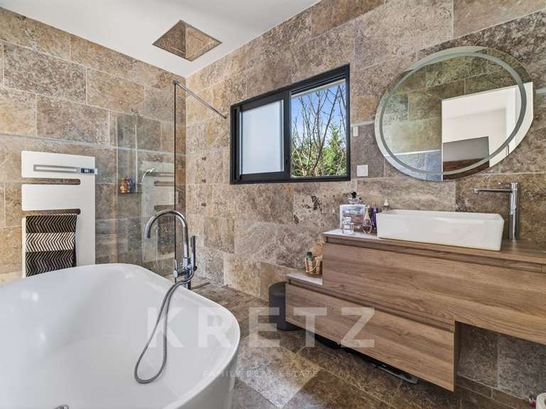 House Béziers - 8 bedrooms - 370m²