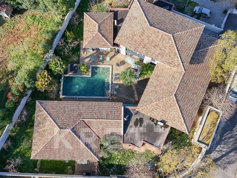 Maison Béziers - 8 chambres - 370m²