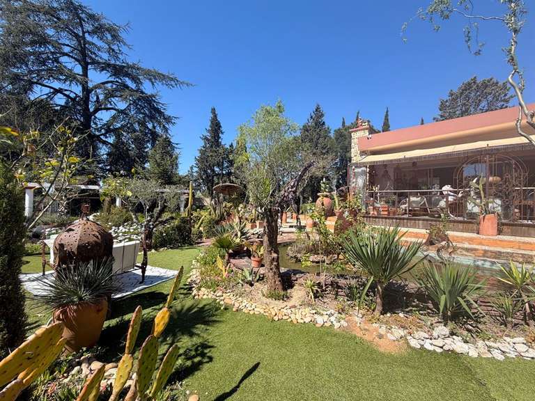 Maison Béziers - 4 chambres - 295m²