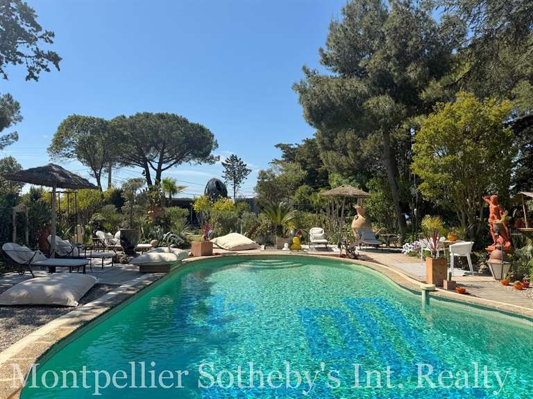 Maison Béziers - 4 chambres - 295m²