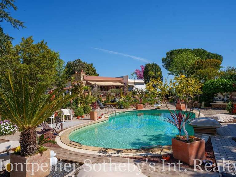 Maison Béziers - 4 chambres - 295m²