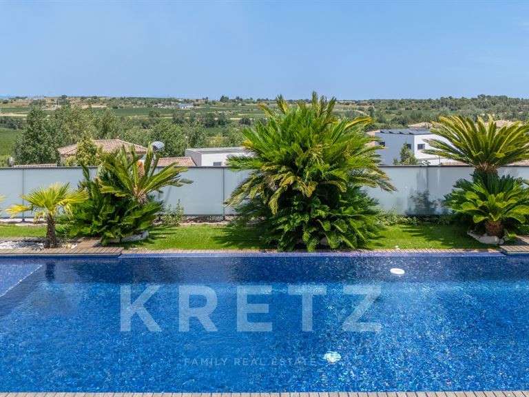 House Béziers - 4 bedrooms - 314m²