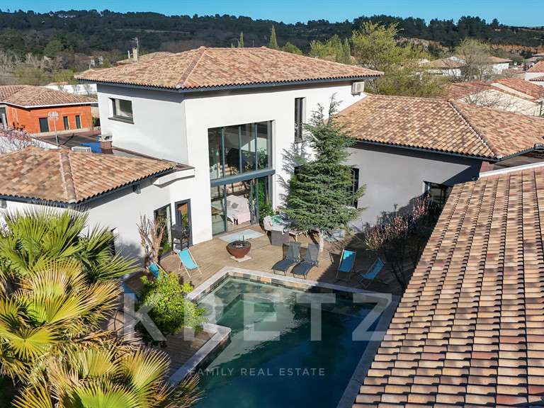 Maison Béziers - 8 chambres - 1270m²
