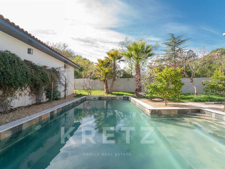Maison Béziers - 8 chambres - 1270m²