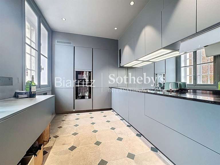 Apartment Biarritz - 2 bedrooms - 208m²