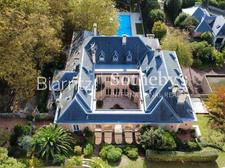 Apartment Biarritz - 2 bedrooms - 208m²