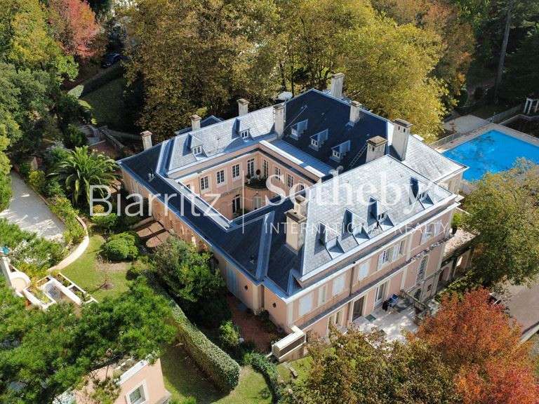 Apartment Biarritz - 2 bedrooms - 208m²