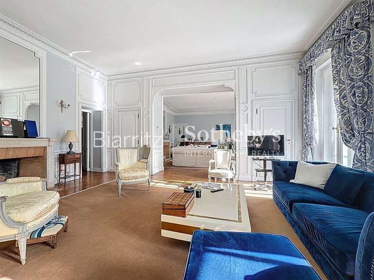 Apartment Biarritz - 2 bedrooms - 208m²