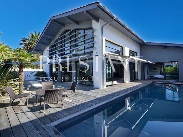 Maison Biarritz - 5 chambres - 400m²