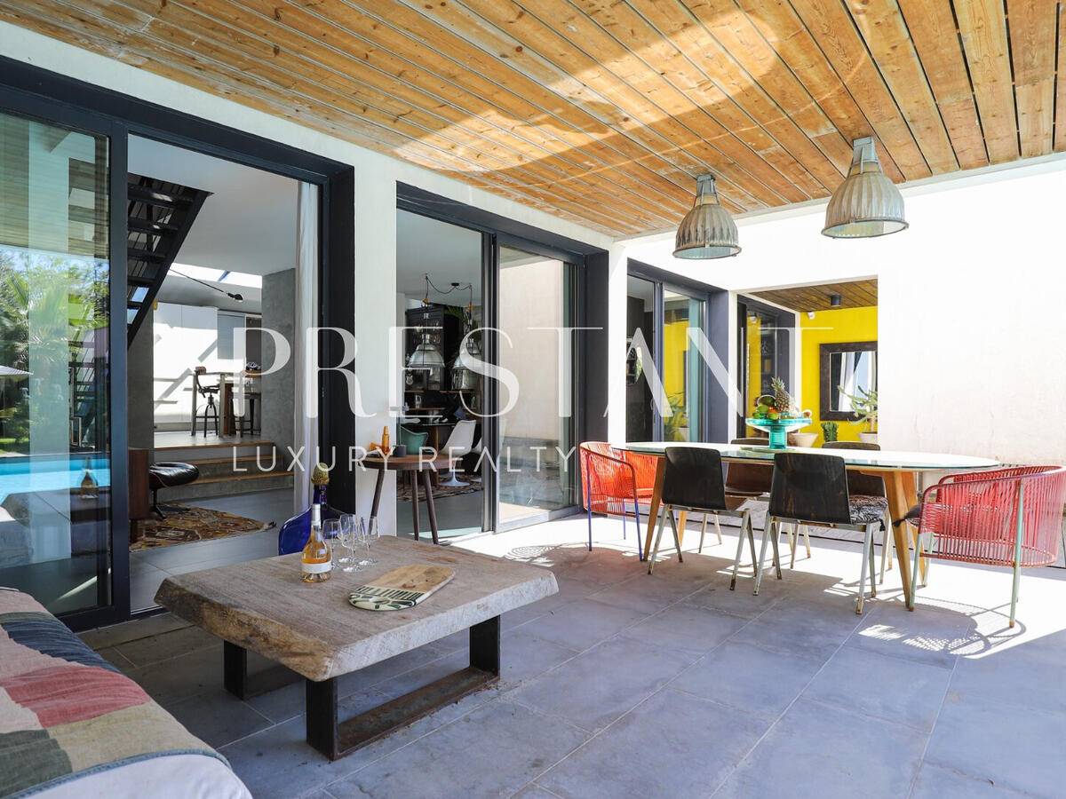 House Biarritz