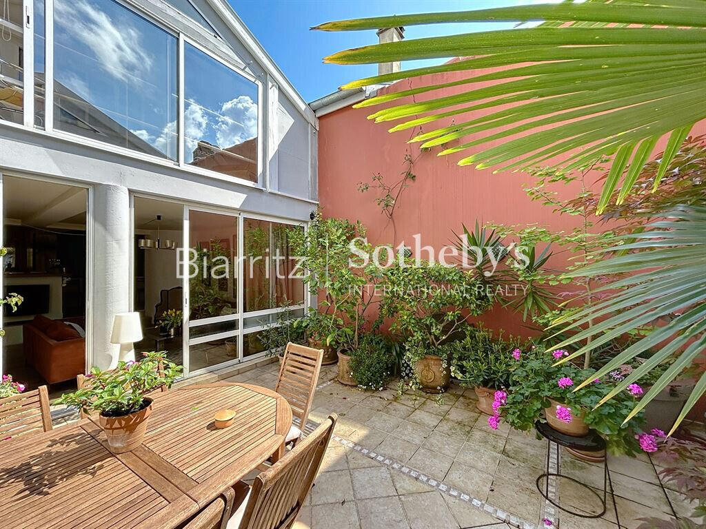 House Biarritz