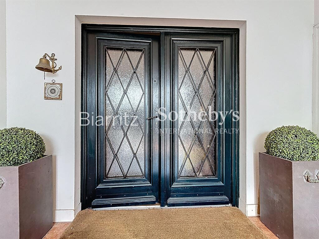 House Biarritz