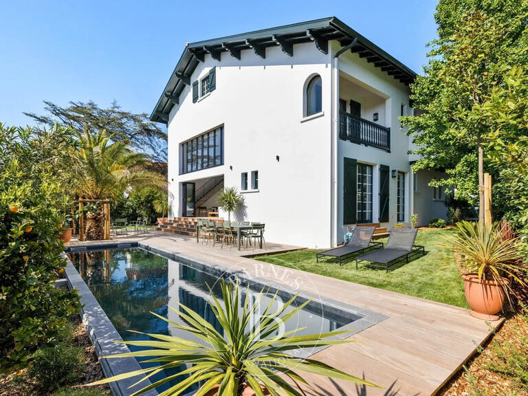 House Biarritz - 6 bedrooms - 290m²