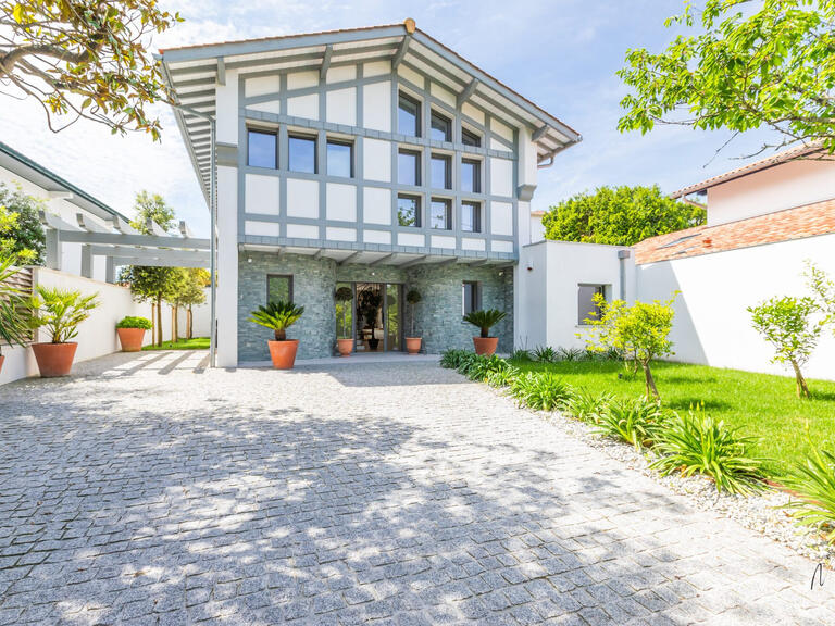 Maison Biarritz - 4 chambres - 201m²