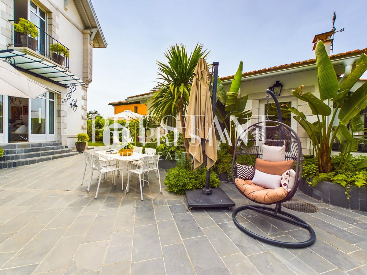 House Biarritz