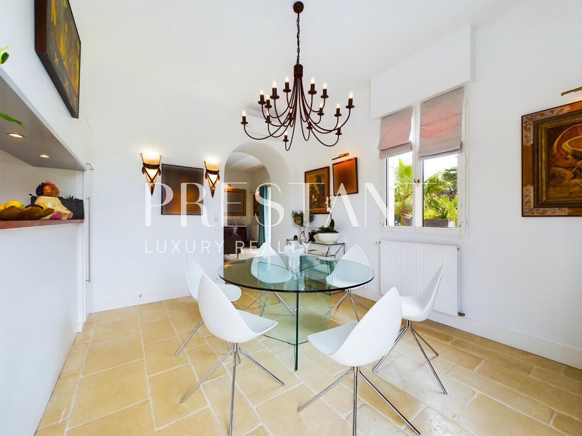 House Biarritz