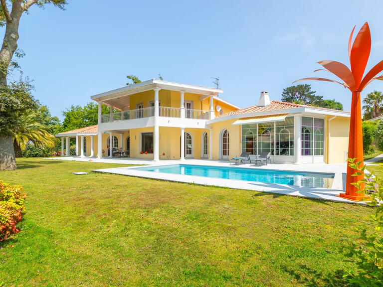 House Biarritz - 5 bedrooms - 353m²