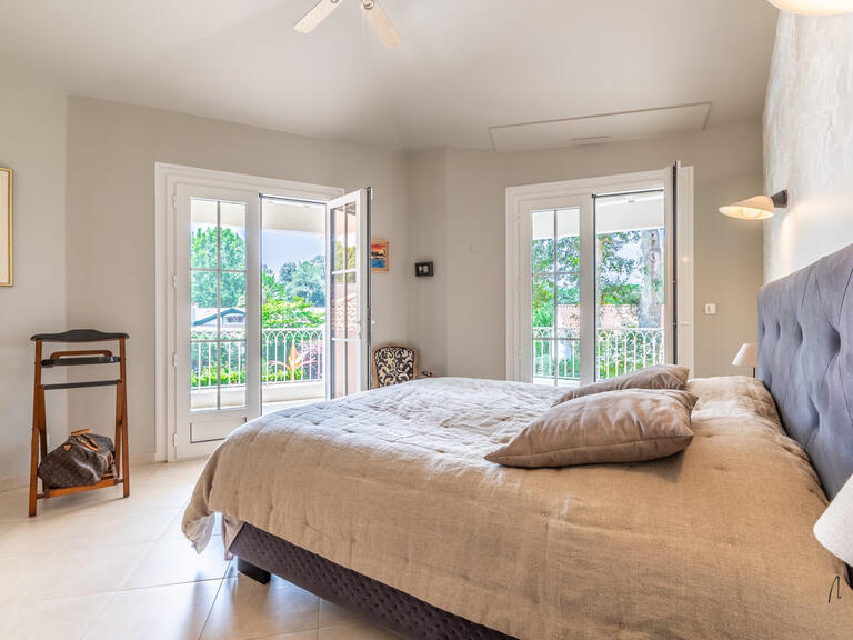 House Biarritz - 5 bedrooms - 353m²