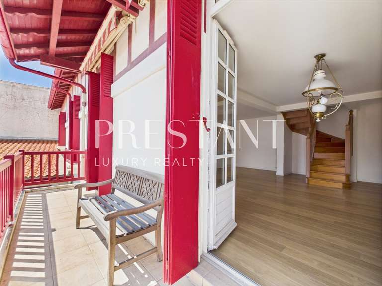 House Biarritz - 3 bedrooms - 208m²