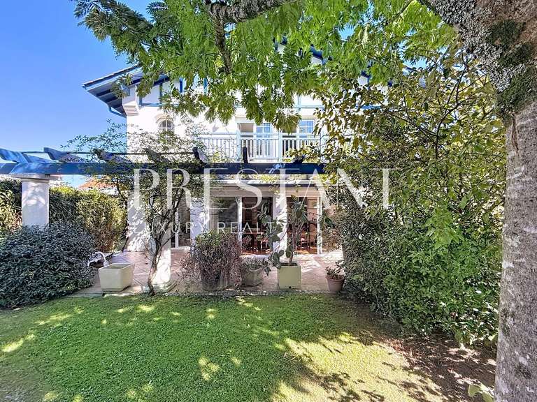 House Biarritz - 5 bedrooms - 230m²