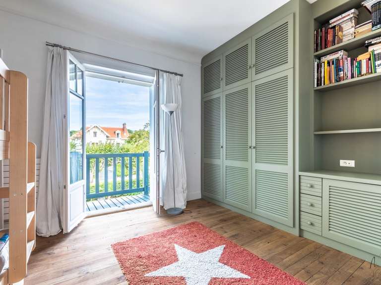 House Biarritz - 7 bedrooms - 289m²