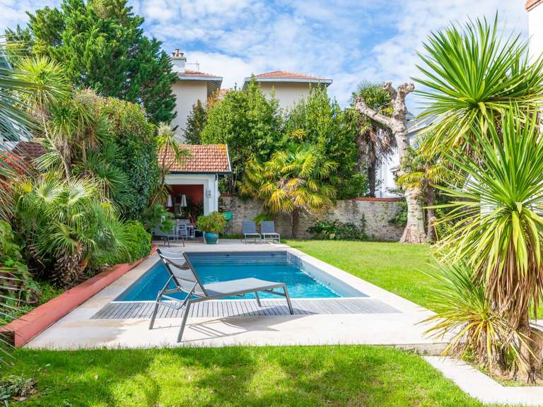 House Biarritz - 7 bedrooms - 289m²